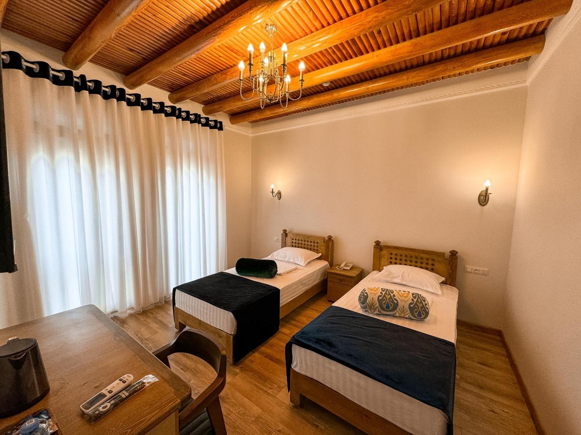 Duston Boutique XIX Century Rooms Buxoro Ngoại thất bức ảnh